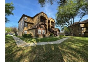 325 LAKEPOINTE DRIVE, ALTAMONTE SPRINGS, FL 32701 Sold 05/06/24