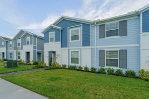 966 PARADISE DRIVE, DAVENPORT, FL 33897 Sold 05/10/24