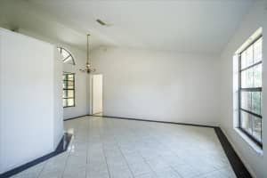 7066 DRURY LANE, ORLANDO, FL 32818 Sold 04/04/24