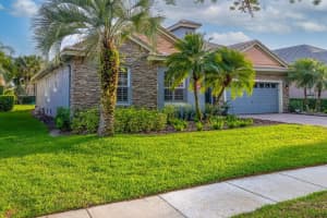 825 WOOD BRIAR LOOP, SANFORD, FL 32771 Sold 04/25/24
