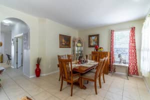 536 FORSYTH CREEK COURT, APOPKA, FL 32712 Sold 11/19/24