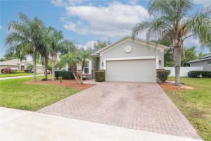903 MEADOW GLADE DR, WINTER GARDEN, FL 34787 Sold 04/18/24