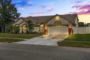 4915 HOLLY BAY WAY, ORLANDO, FL 32829 Sold 05/10/24