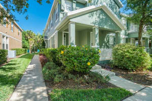 10359 LAKE DISTRICT LANE, ORLANDO, FL 32832 Sold 12/17/24