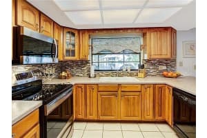 13031 COUNTRY CLUB DRIVE, TAVARES, FL 32778 Sold 05/31/24