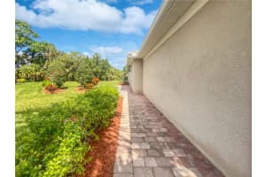 5902 GUARINO DRIVE, SARASOTA, FL 34238 Sold 04/12/25