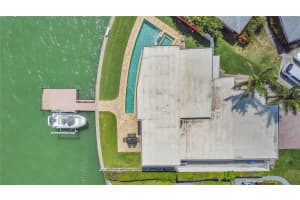 11055 6TH STREET, TREASURE ISLAND, FL 33706 Sold 05/13/24