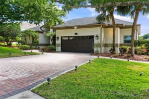 8129 CANYON LAKE CIRCLE, ORLANDO, FL 32835 Sold 08/26/24