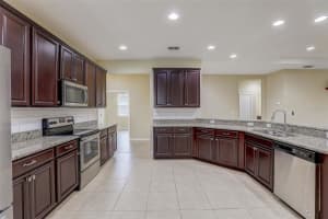 1833 WESTERHAM AVENUE, SAINT CLOUD, FL 34771 Sold 05/15/24