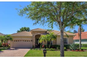 932 WOOD BRIAR LOOP, SANFORD, FL 32771 Sold 05/29/24