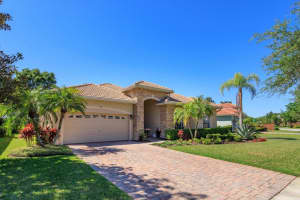 932 WOOD BRIAR LOOP, SANFORD, FL 32771 Sold 05/29/24