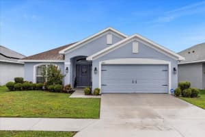 860 VIENNA DRIVE, WINTER HAVEN, FL 33884 Sold 07/16/24