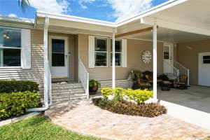 4113 MYRTLE OAK COURT, ZELLWOOD, FL 32798 Sold 04/30/24