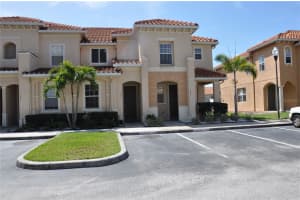 5469 PARADISE CAY CIRCLE, KISSIMMEE, FL 34746 Sold 08/19/24