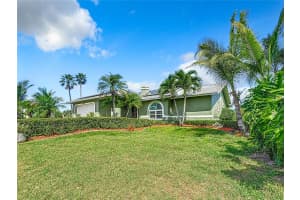945 SYMPHONY ISLES BOULEVARD, APOLLO BEACH, FL 33572 Sold 07/26/24
