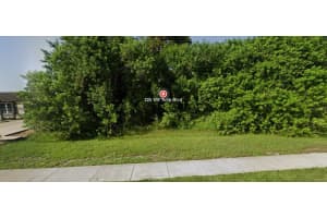 225 TULIP BOULEVARD, PORT SAINT LUCIE, FL 34953 Sold 11/06/24