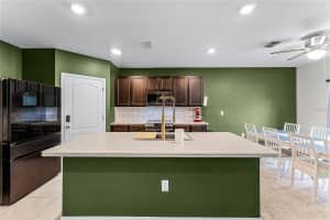 2586 GLACIER EXPRESS LANE, TAVARES, FL 32778 Sold 12/23/24