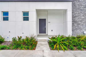 665 TRIKOMO DRIVE, DAVENPORT, FL 33896 Sold 10/02/24