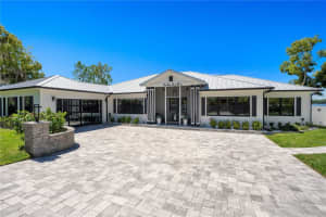 2203 HOFFNER AVENUE, BELLE ISLE, FL 32809 Sold 09/16/24
