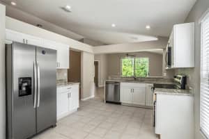 31203 WRENCREST DRIVE, WESLEY CHAPEL, FL 33543 - MLS#MFRO6192584