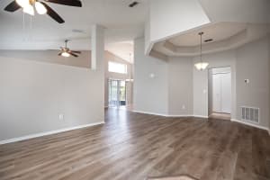 11330 CYPRESS LEAF DRIVE, ORLANDO, FL 32825 Sold 09/20/24