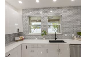 2259 STONE CROSS CIR, ORLANDO, FL 32828 Sold 07/29/24