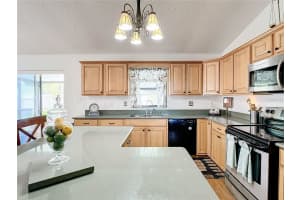 1323 ELIZABETH CIRCLE, EUSTIS, FL 32726 Sold 09/13/24
