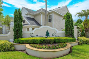 142 SOUTHERN PECAN CIRCLE, WINTER GARDEN, FL 34787 Sold 06/10/24