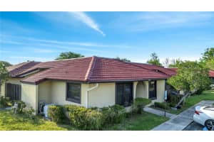 562 HUNTER CIRCLE, KISSIMMEE, FL 34758 Sold 06/11/24