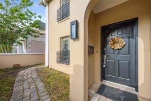 822 COUNTRY LANE, ORLANDO, FL 32804 Sold 05/22/24