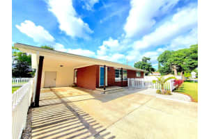 114 BAY STREET, NEW SMYRNA BEACH, FL 32168 Sold 02/19/25