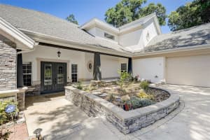2111 OAK LEAF CIRCLE, MOUNT DORA, FL 32757 Sold 09/13/24