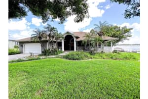 128 W Juliana Way, AUBURNDALE
