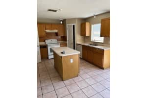 6456 POMEROY CIRCLE, ORLANDO, FL 32810 Sold 11/18/24
