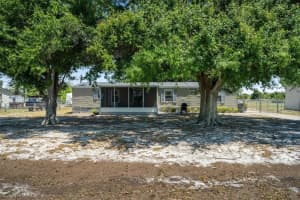 26 CACTUS CIRCLE, WINTER HAVEN, FL 33880 Sold 08/01/24