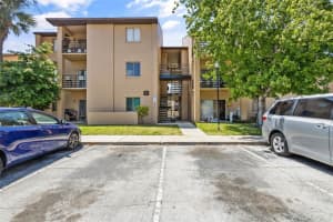 5226 VIA HACIENDA CIRCLE, ORLANDO, FL 32839 Sold 05/10/24