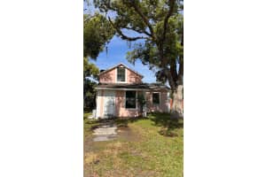 812 KENTUCKY AVENUE, SAINT CLOUD, FL 34769 Sold 10/04/24