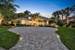 2007 ALAQUA LAKES BOULEVARD, LONGWOOD, FL 32779 Sold 05/24/24