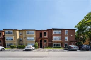 5120 CONROY RD #18, ORLANDO, FL 32811 Sold 10/02/24