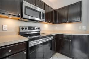 4817 CYPRESS WOODS DRIVE, ORLANDO, FL 32811 Sold 09/09/24