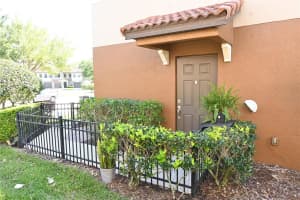 9628 DORIS LANE, ORLANDO, FL 32829 Sold 06/10/24