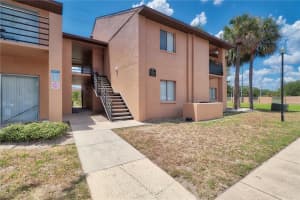 5208 VIA HACIENDA CIRCLE, ORLANDO, FL 32839 Sold 01/31/25
