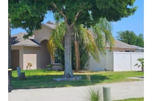304 SONJA CIRCLE, DAVENPORT, FL 33897 Sold 04/04/25