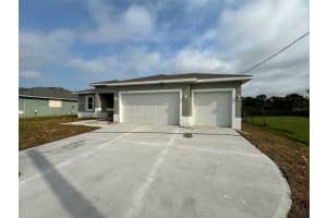 70 PAR VIEW ROAD, ROTONDA WEST, FL 33947 Sold 03/24/25