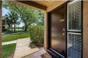 796 VILLAGE LAKE TERRACE, SAINT PETERSBURG, FL 33716 Sold 06/21/24