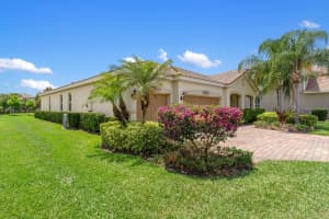12072 AUTUMN FERN LANE, ORLANDO, FL 32827 Sold 07/15/24