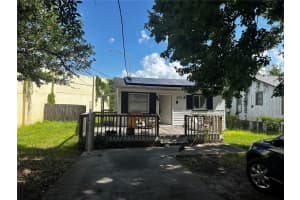 3029 SIDNEY AVENUE, ORLANDO, FL 32810 Sold 10/23/24