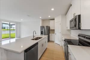 1154 FORESHORE LANE, HAINES CITY, FL 33844 Sold 04/15/25