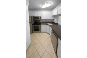 1398 SHADY PINE WAY, TARPON SPRINGS, FL 34688 Sold 04/23/25