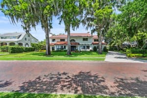 1135 LAKEVIEW DRIVE, WINTER PARK, FL 32789 Sold 10/30/24